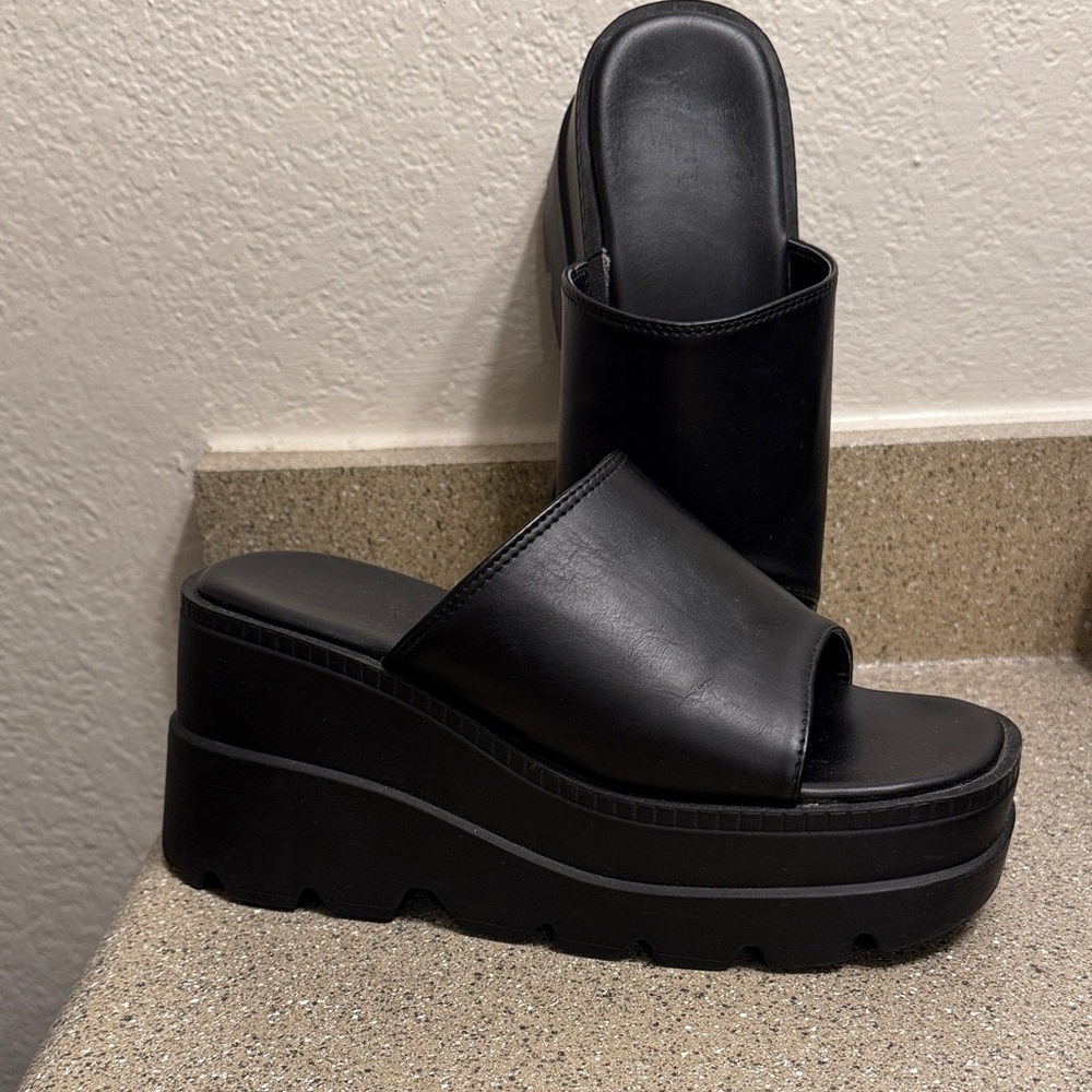 Black Platform Slide Sandals - Women